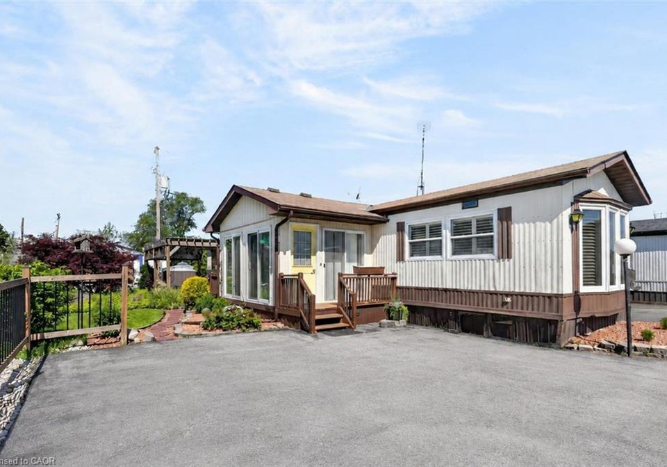 4450-david-lane-beamsville-ontario-40835456