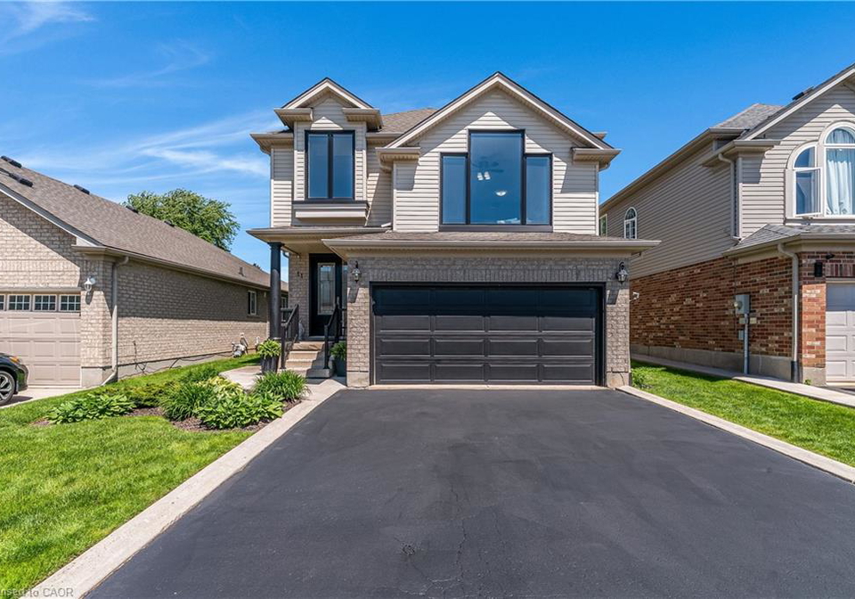 11-goodwood-court-cambridge-ontario-40835462