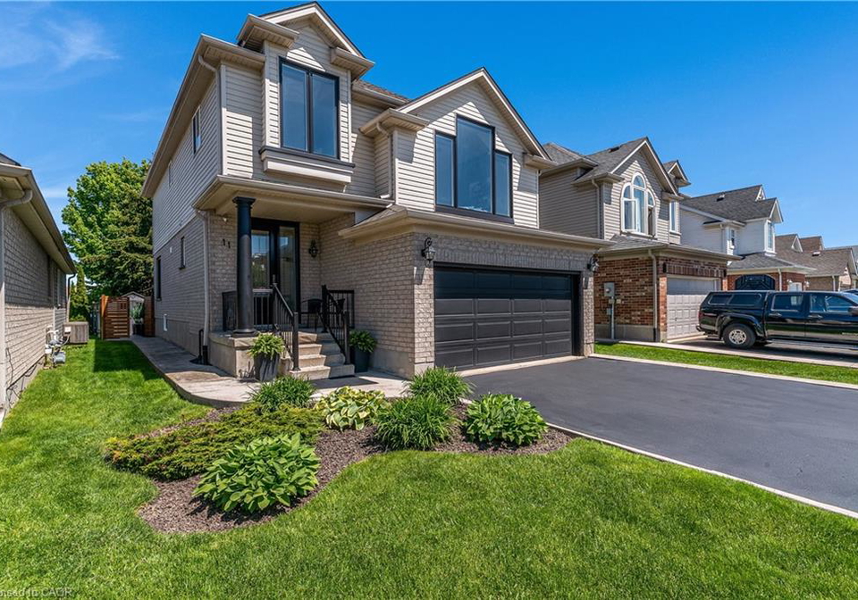 11-goodwood-court-cambridge-ontario-40835462