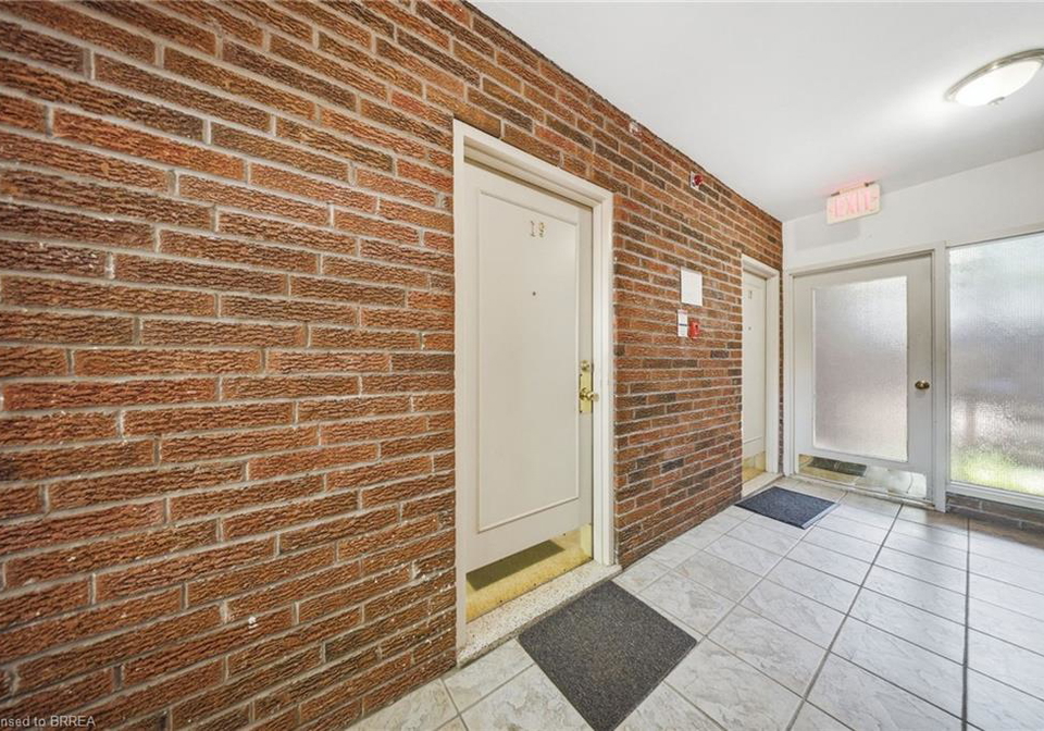 612-grey-street-brantford-ontario-40835481
