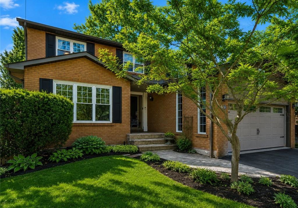 2103-constance-drive-halton-ontario-40835489