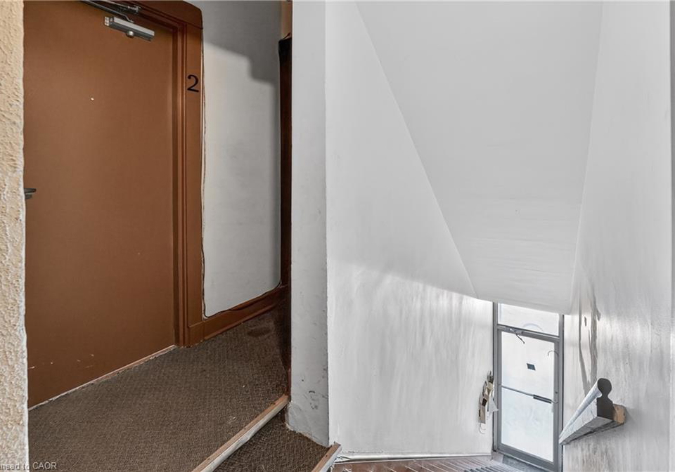 13-main-street-w-grimsby-ontario-40835502