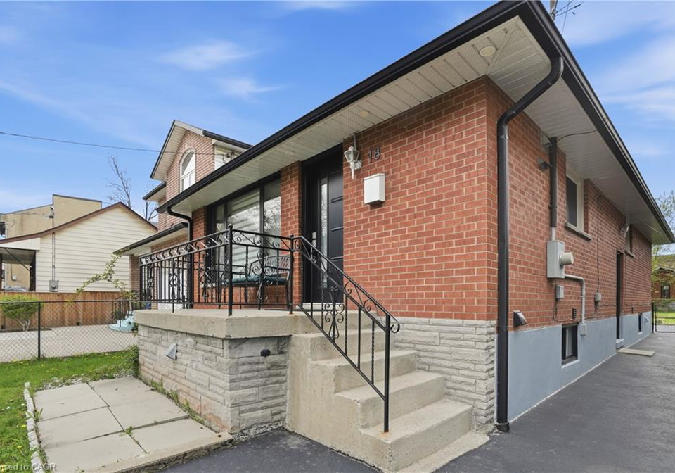 18-ferrie-street-w-hamilton-ontario-40835506
