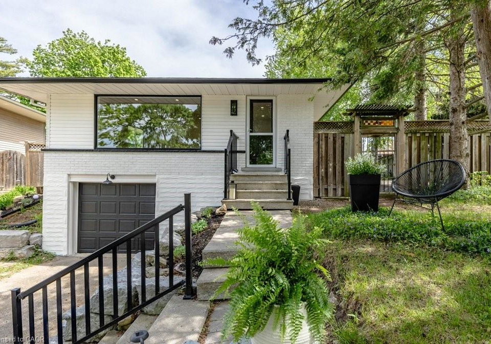 22-charlotte-crescent-kitchener-ontario-40835530