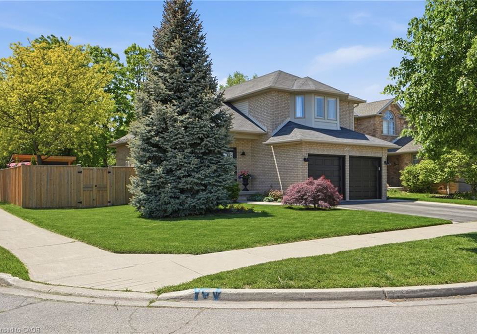 1300-silvan-forest-drive-burlington-ontario-40835533