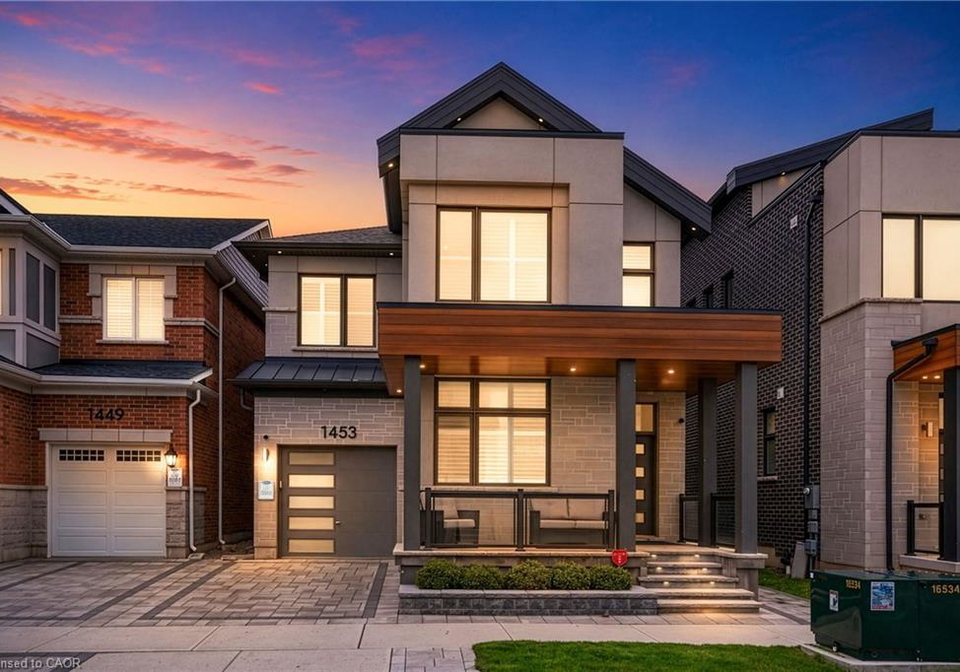 1453-varelas-passage-oakville-ontario-40835587