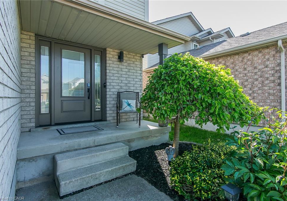529-chesapeake-crescent-waterloo-ontario-40835649