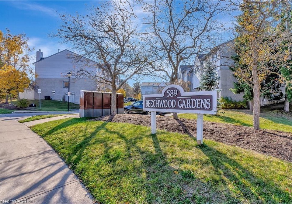 589-beechwood-drive-waterloo-ontario-40835676