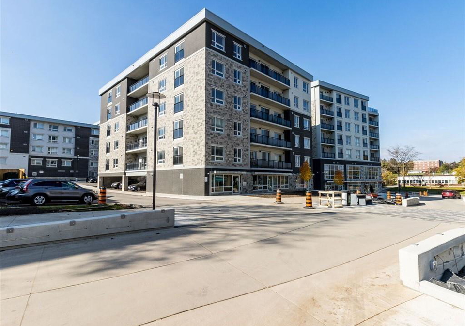 208-275-larch-street-waterloo-ontario-40835684