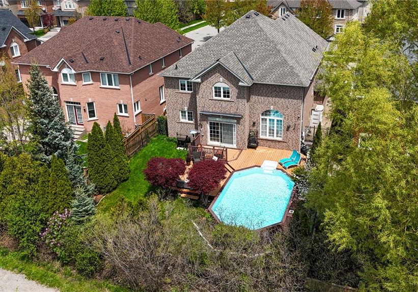 2461-whistling-springs-crescent-oakville-ontario-40835685