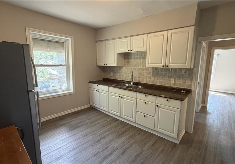 16-st-josephs-drive-hamilton-ontario-40835704