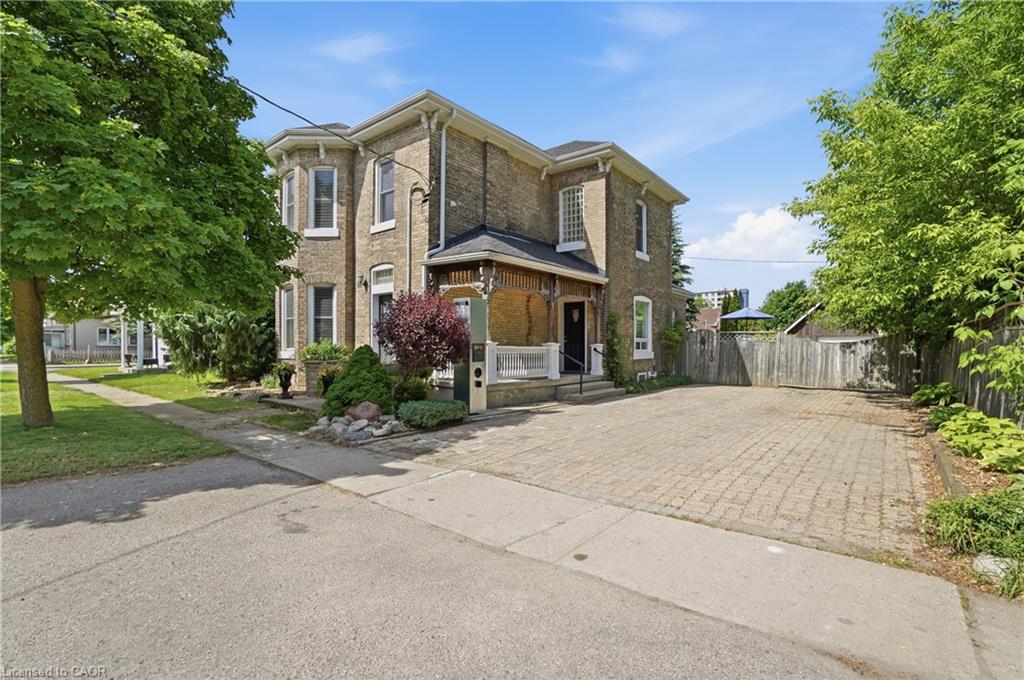 86-oak-street-brantford-ontario-40835717