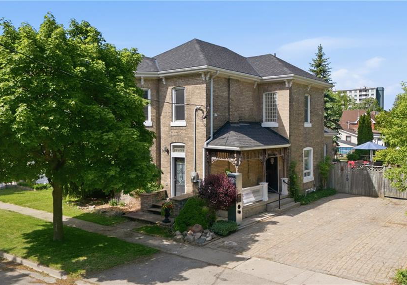 86-oak-street-brantford-ontario-40835717