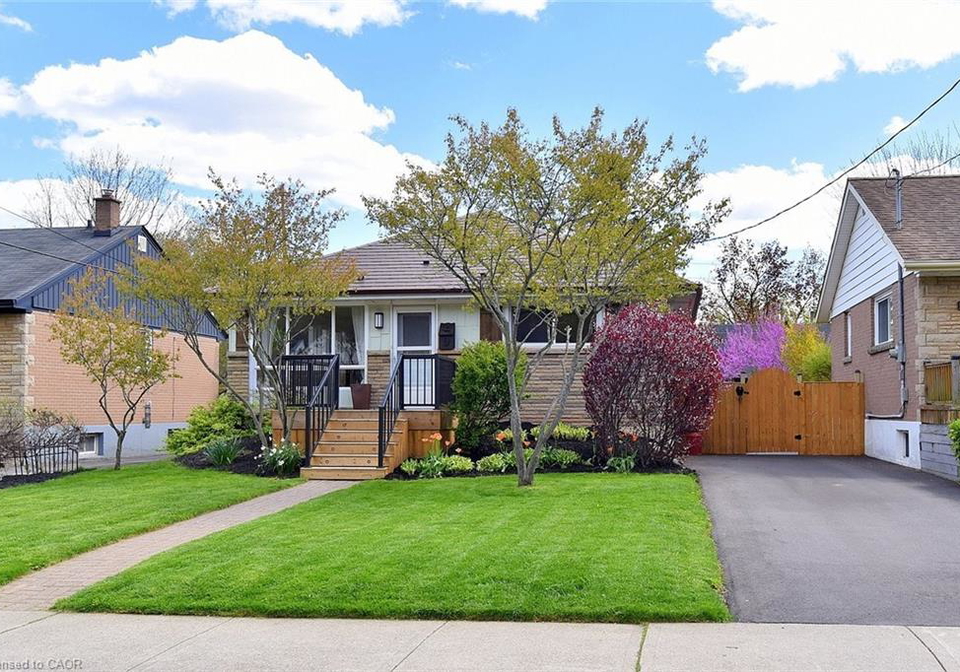 9-marion-crescent-dundas-ontario-40835739