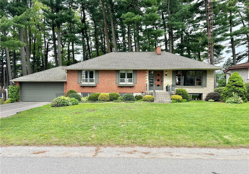 60-smith-avenue-delhi-ontario-40835786