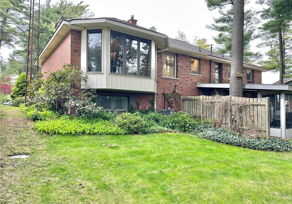 60-smith-avenue-delhi-ontario-40835786