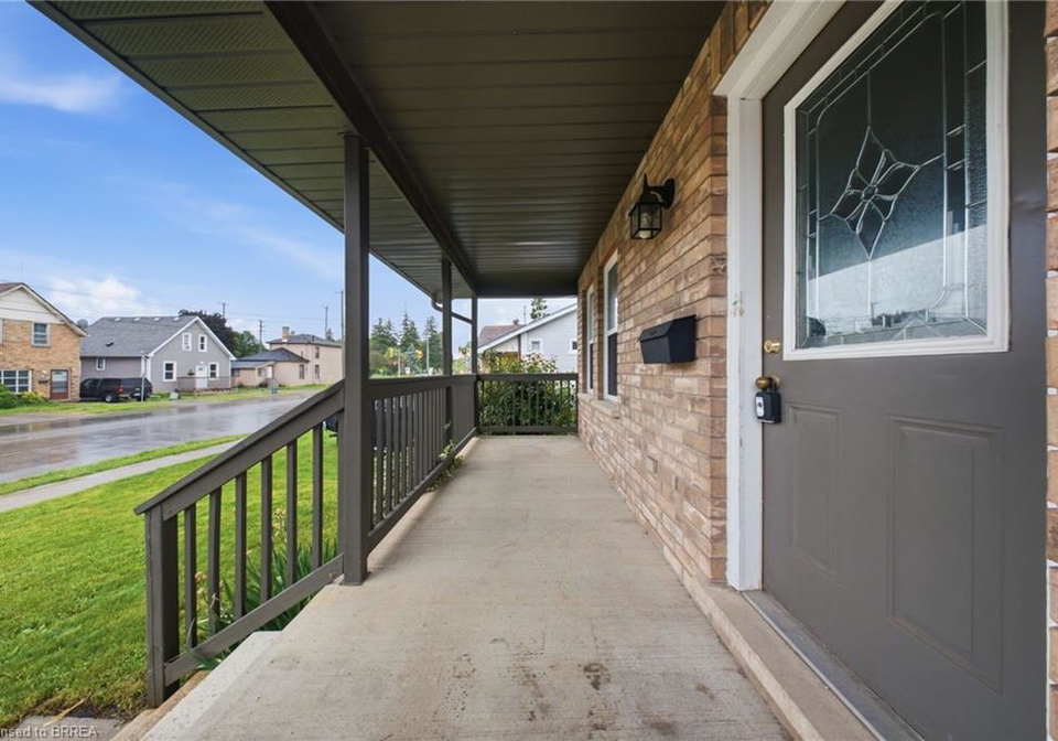 12-elgin-street-brantford-ontario-40835827