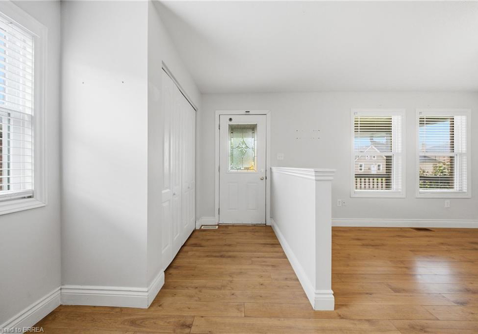 12-elgin-street-brantford-ontario-40835827