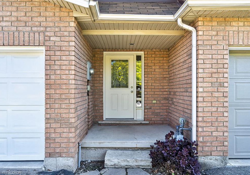 33-willow-lane-grimsby-ontario-40835833