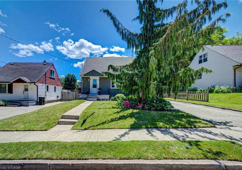 93-stewart-avenue-cambridge-ontario-40835861