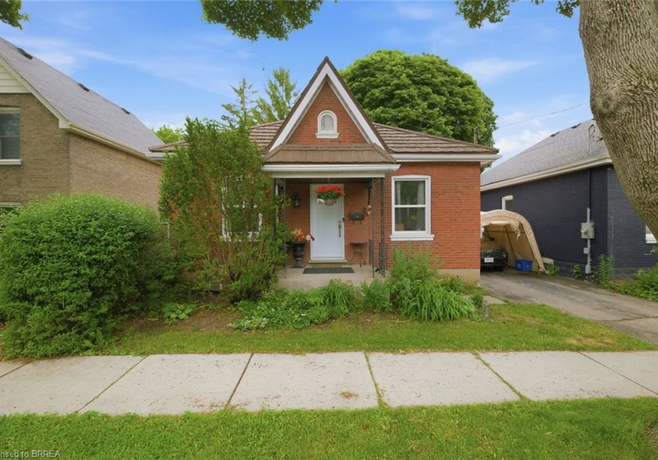 12-brunswick-street-brantford-ontario-40835886