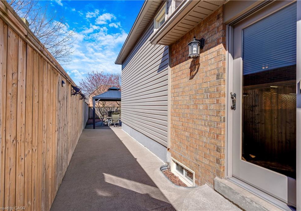 77-mctague-drive-cambridge-ontario-40835900