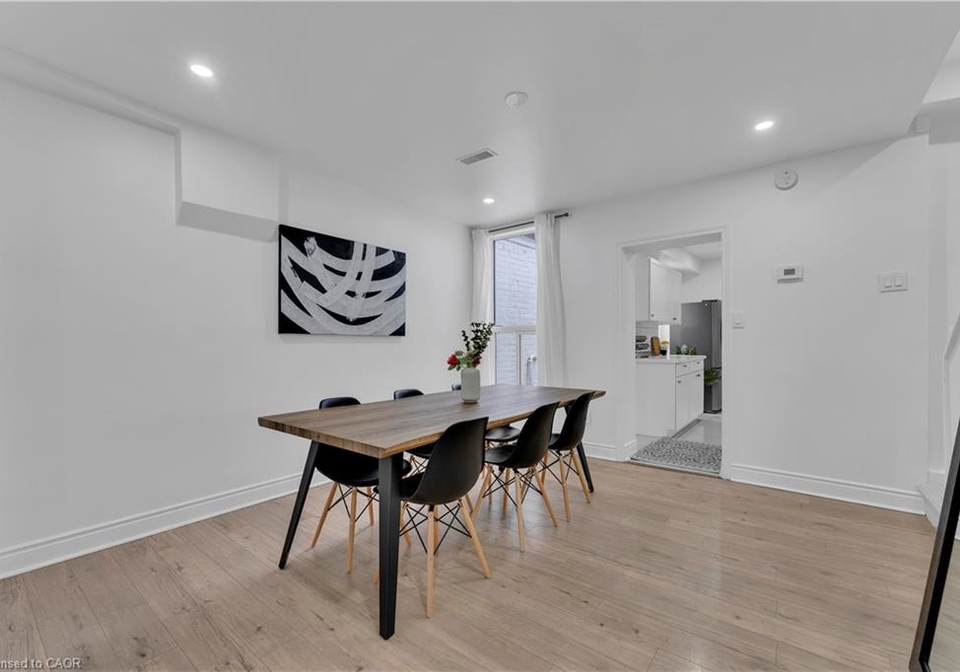 237-west-avenue-n-hamilton-ontario-40835933