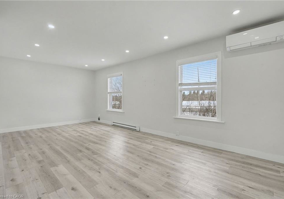2546-wilson-street-ancaster-ontario-40835943
