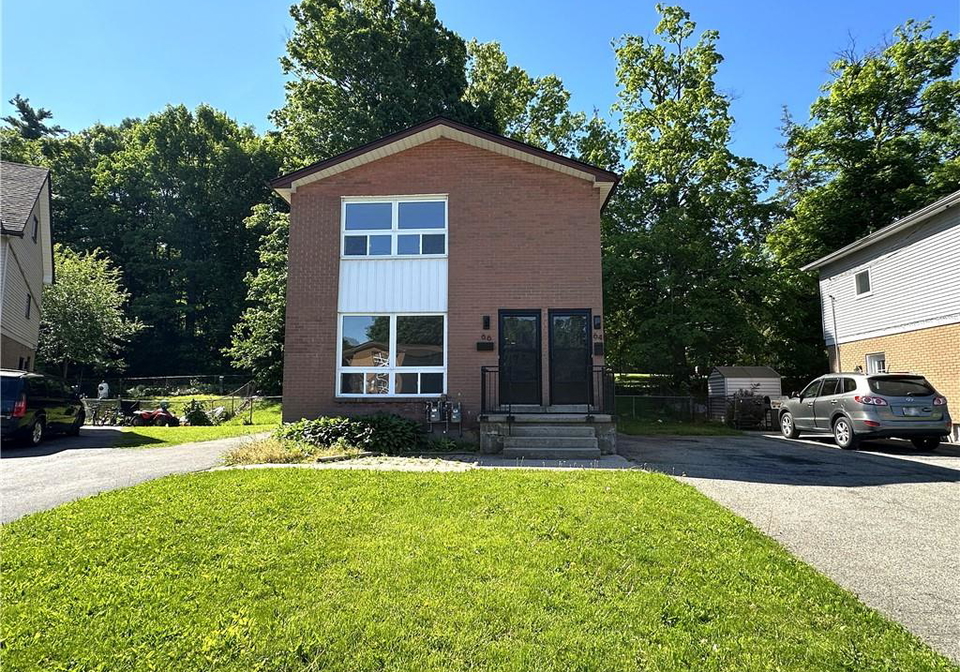 64-66-oakwood-avenue-simcoe-ontario-40835944