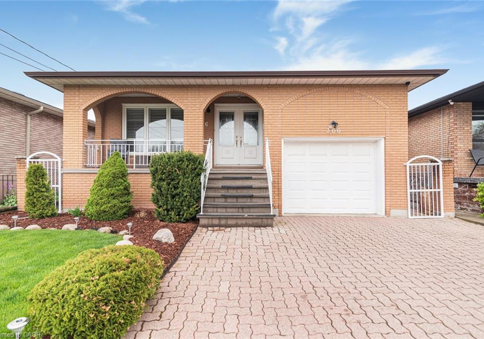 366-berkindale-drive-hamilton-ontario-40835949