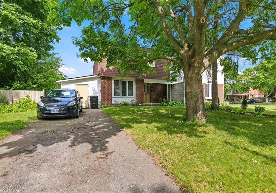 6-tamarack-court-cambridge-ontario-40835967