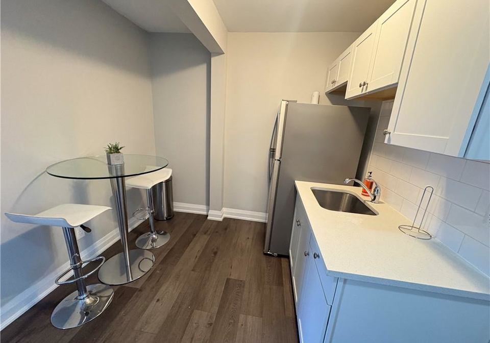 83-gibson-avenue-hamilton-ontario-40836020