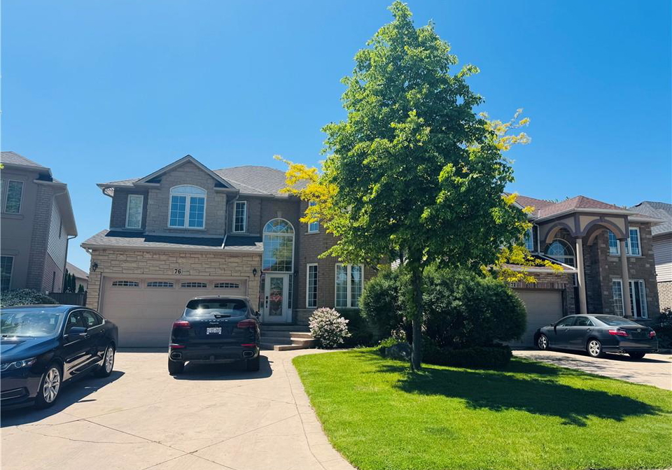 76-armour-crescent-ancaster-ontario-40836022