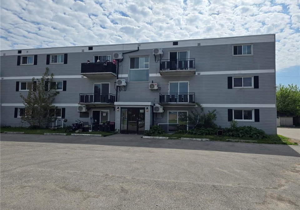 14-holland-street-st-thomas-ontario-40836039