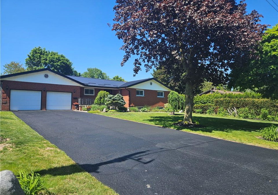 14-alpha-street-delhi-ontario-40836041