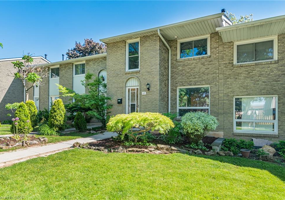 151-gateshead-crescent-stoney-creek-ontario-40836043