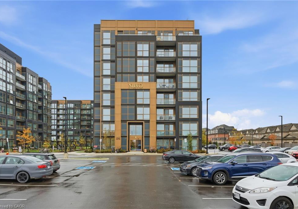 2343-khalsa-gate-oakville-ontario-40836059