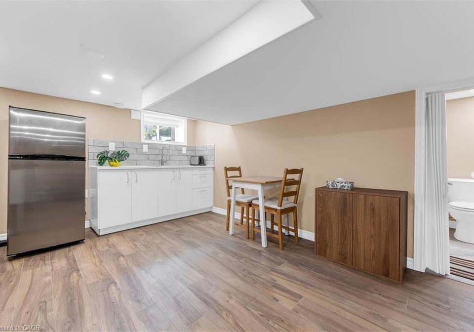 205-ferguson-avenue-s-hamilton-ontario-40836066