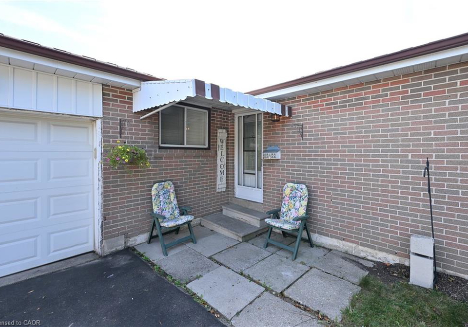 8-beechwood-crescent-brampton-ontario-40836084