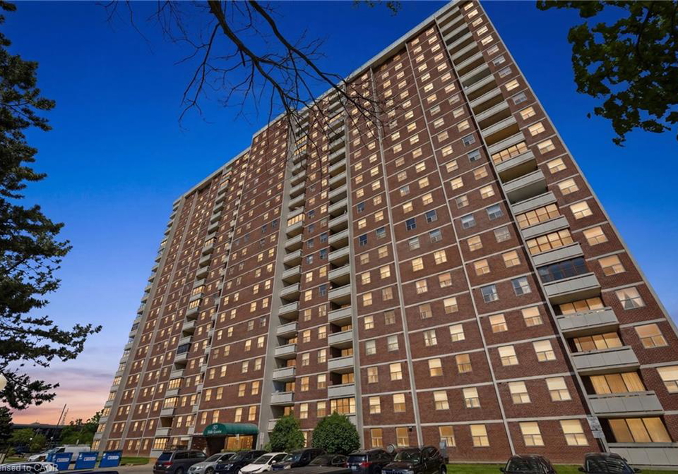205-hilda-avenue-north-york-ontario-40836086