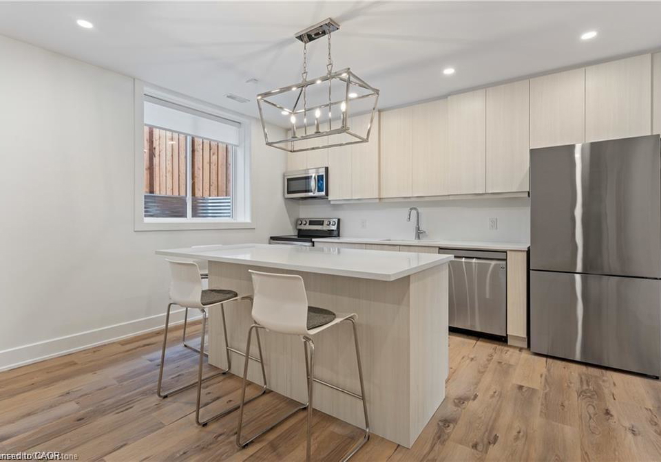 14-gore-estate-court-ayr-ontario-40836134