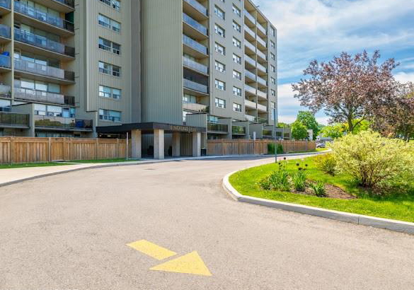 512-nicklaus-drive-hamilton-ontario-40836148