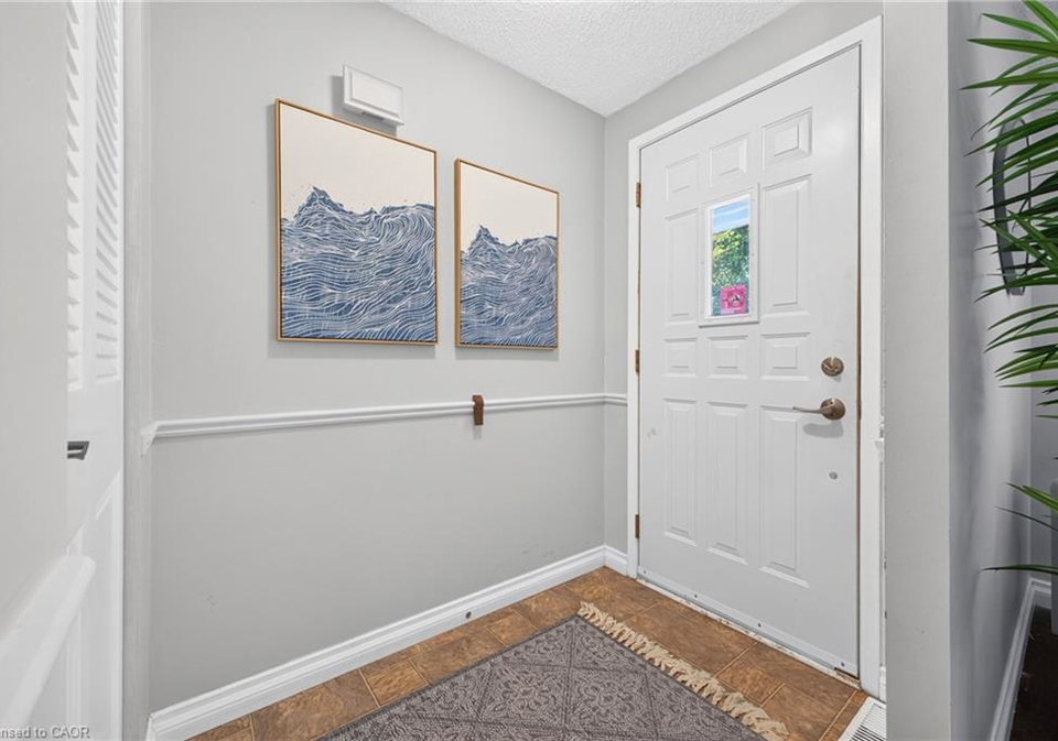 6-bardadyn-court-st-catharines-ontario-40836154