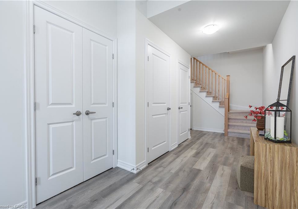 1278-baseline-road-stoney-creek-ontario-40836170