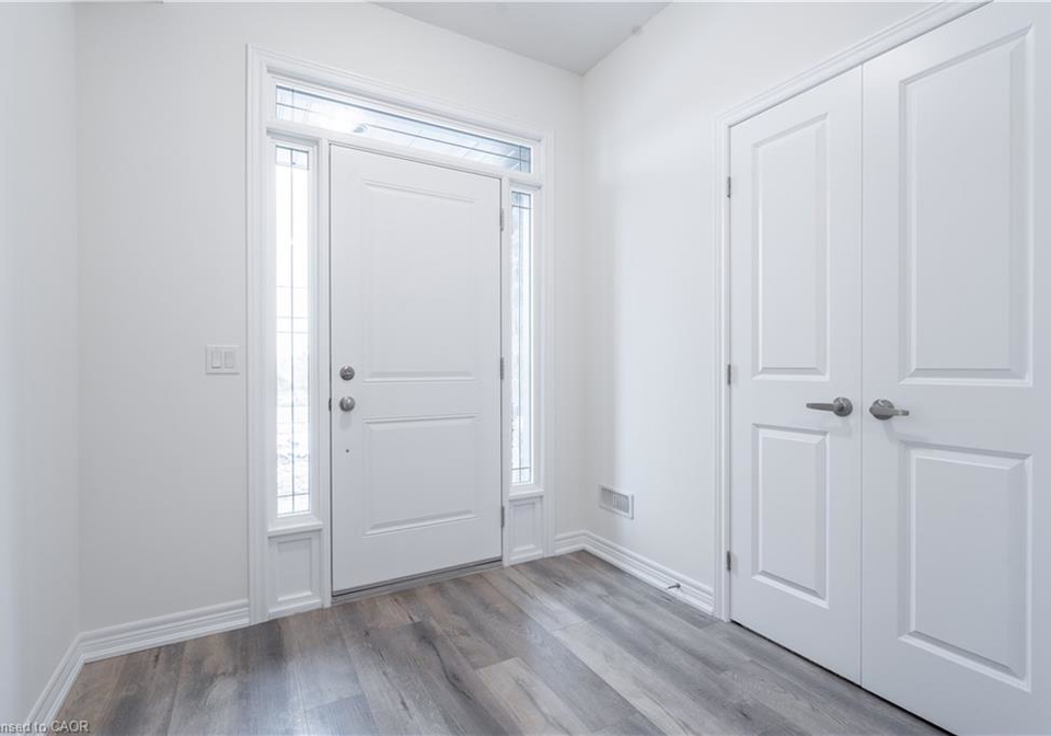 1278-baseline-road-stoney-creek-ontario-40836170