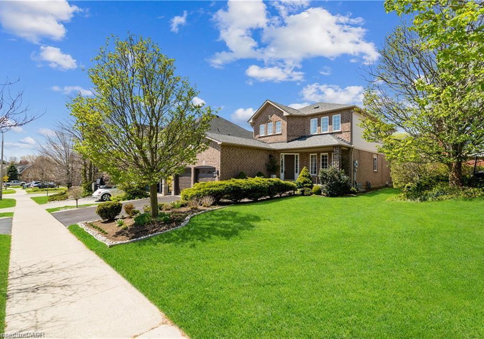 106-moore-crescent-ancaster-ontario-40836183