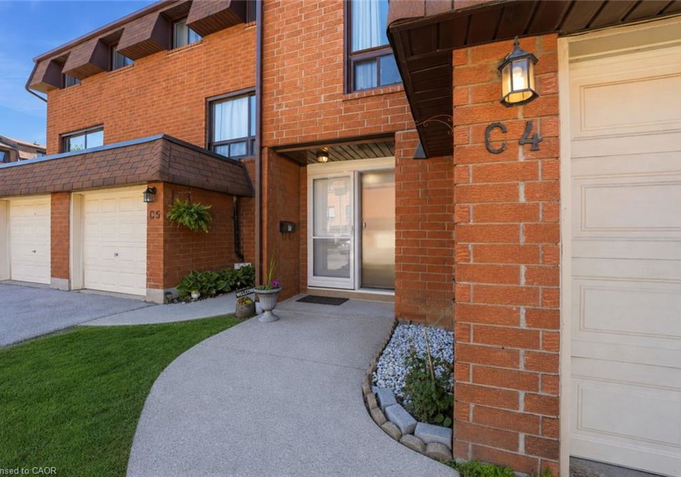 500-stone-church-road-w-hamilton-ontario-40836196