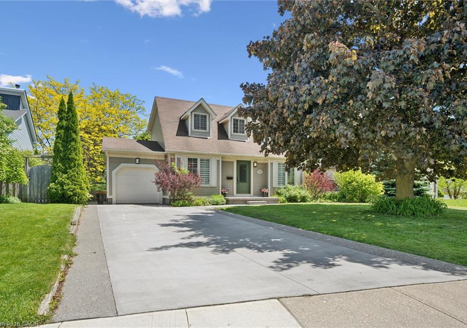 52-stirling-macgregor-drive-cambridge-ontario-40836198