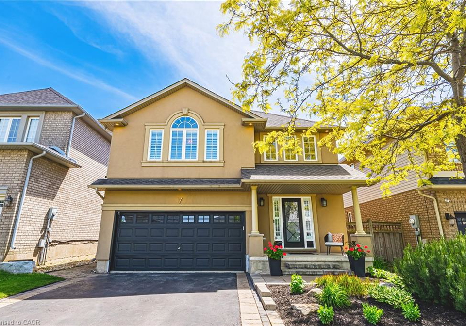 7-camp-drive-ancaster-ontario-40836217