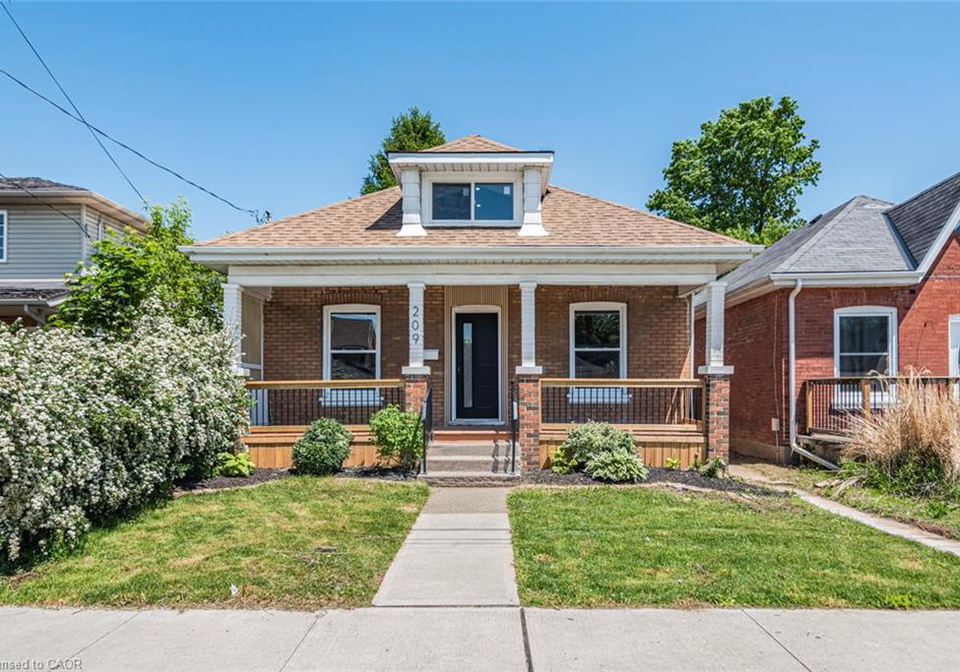 209-drummond-street-brantford-ontario-40836218